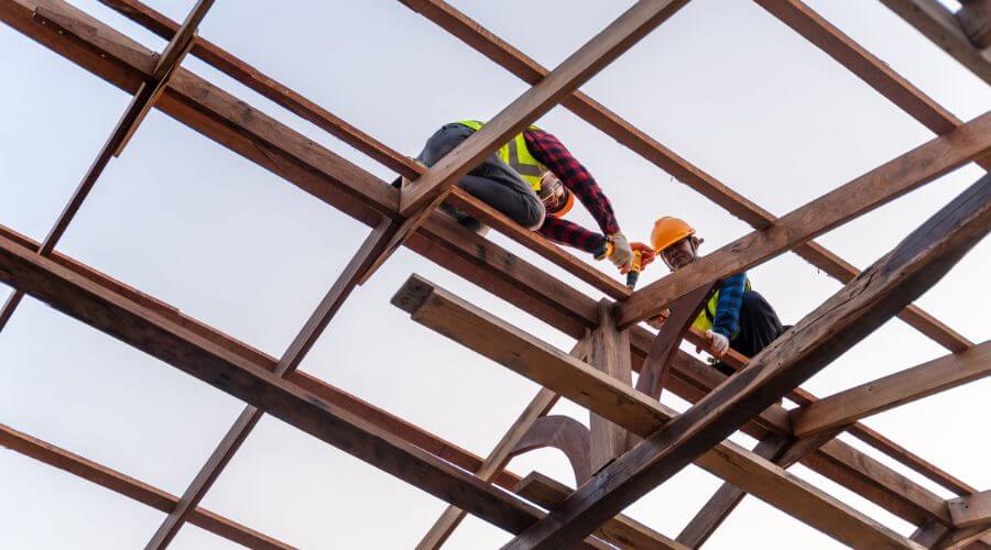 Professional New roof installation in Melvin, KY